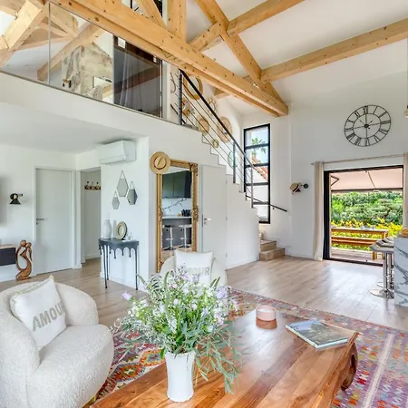 Сasa de vacaciones Jolie Maison Avec Vue *